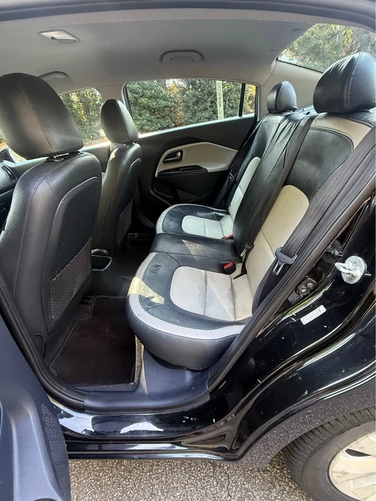 2017 Kia Rio - Image 7 of 14