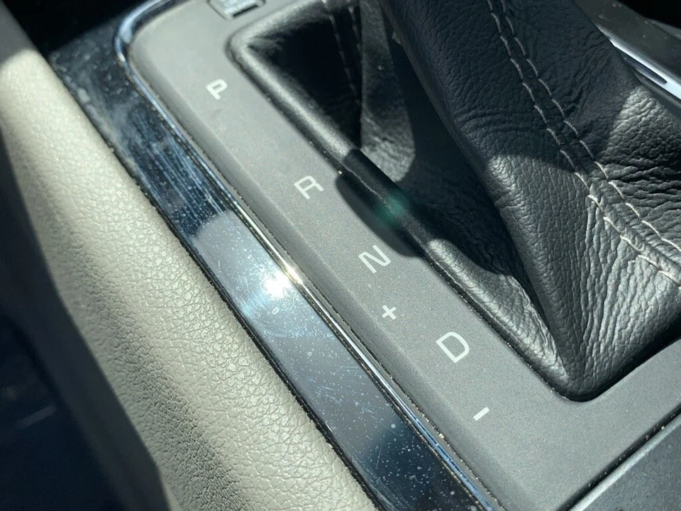2017 Kia Carnival - Image 12 of 12