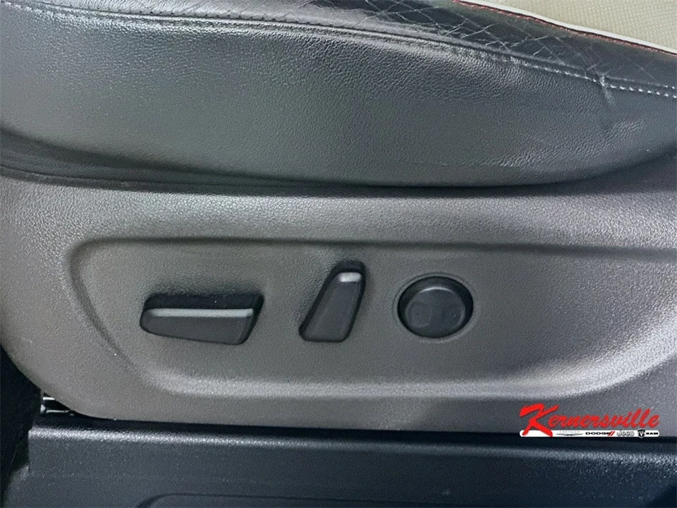 2017 Kia Carnival - Image 21 of 21