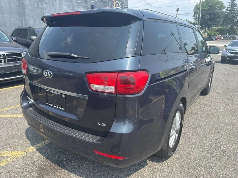 2017 Kia - Image 4 of 12