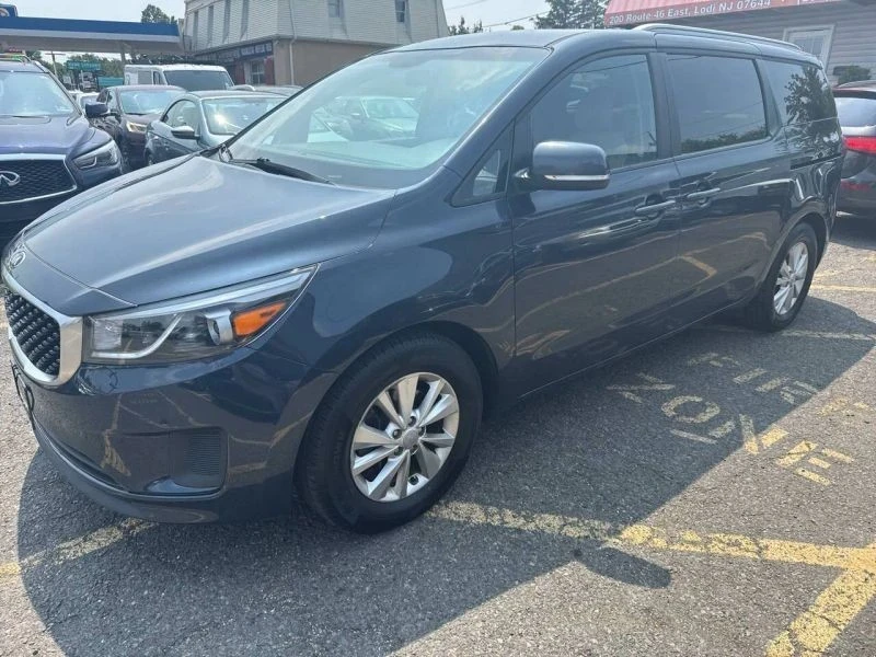 2017 Kia - Image 2 of 12