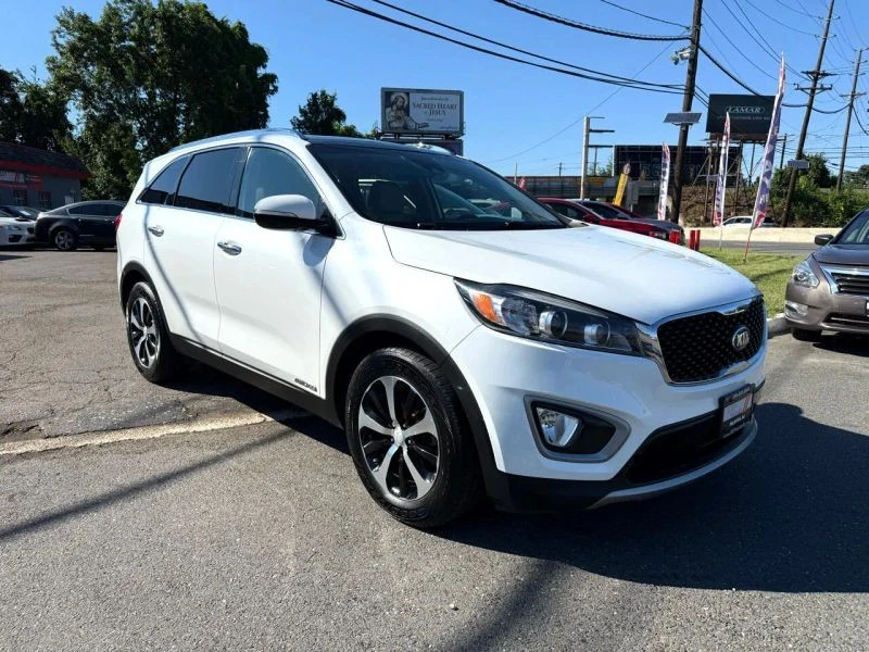 2017 Kia Sorento - Image 3 of 12