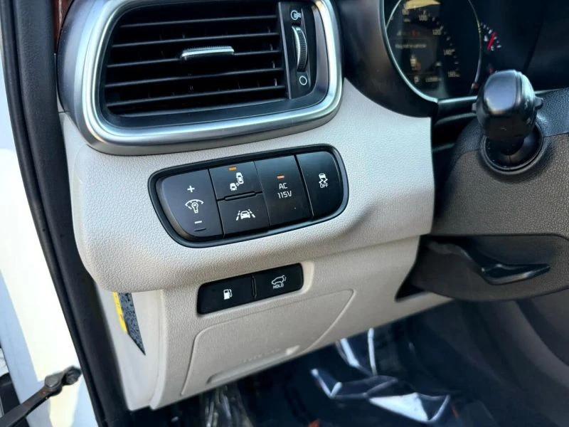 2017 Kia Sorento - Image 12 of 12