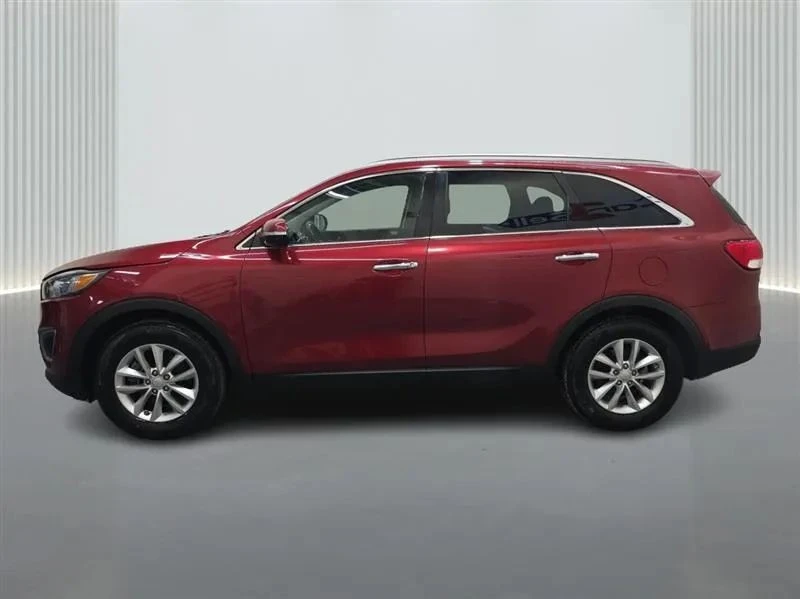 2017 Kia Sorento - Image 2 of 12