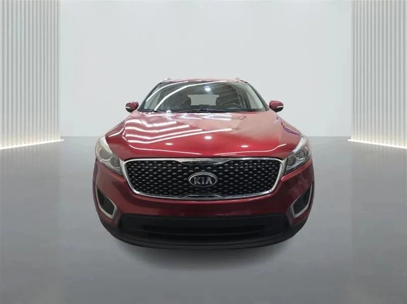 2017 Kia Sorento - Image 8 of 12