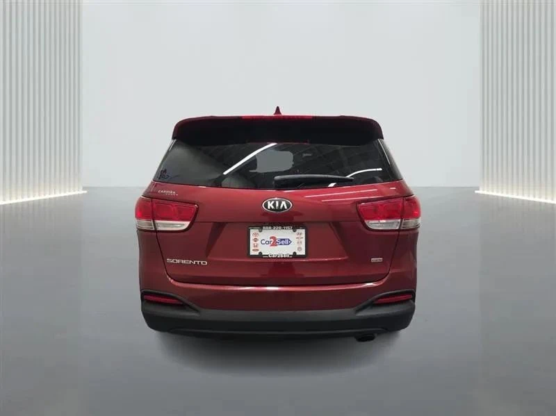 2017 Kia Sorento - Image 4 of 12
