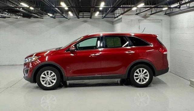 2017 Kia Sorento - Image 2 of 21