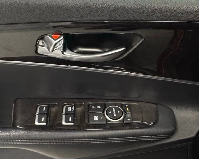 2017 Kia Sorento - Image 21 of 21