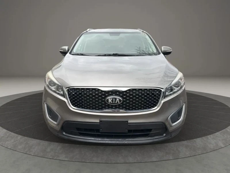 2017 Kia Sorento - Image 2 of 12