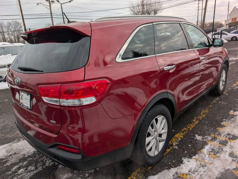 2017 Kia Sorento - Image 3 of 12