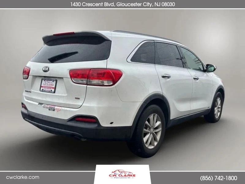 2017 Kia Sorento - Image 4 of 6