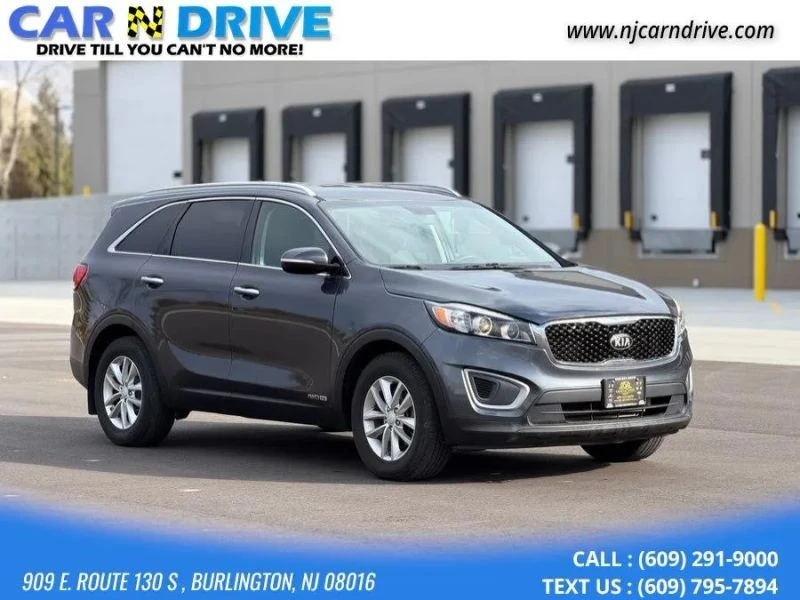 2017 Kia Sorento - Image 4 of 12