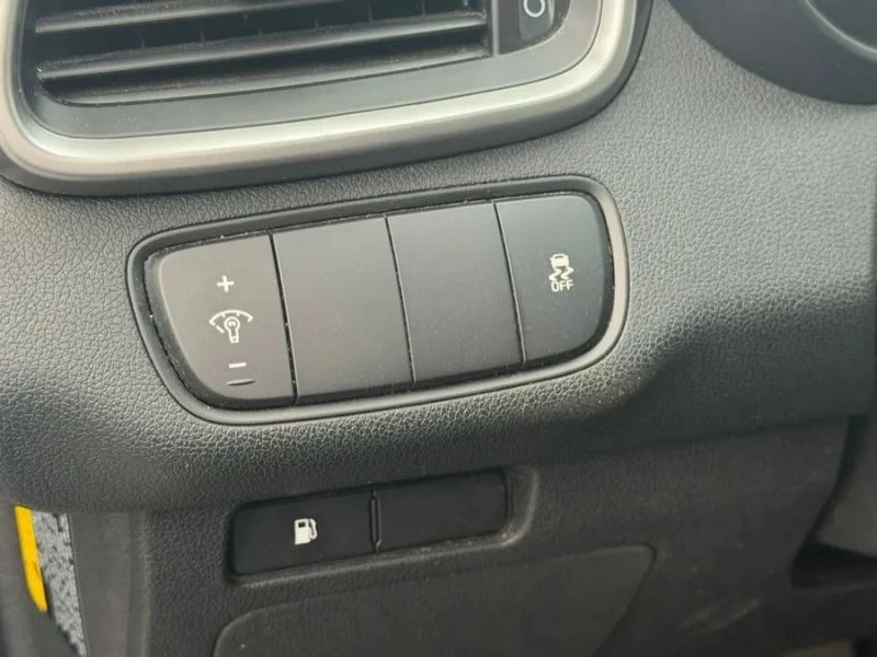 2017 Kia Sorento - Image 11 of 12