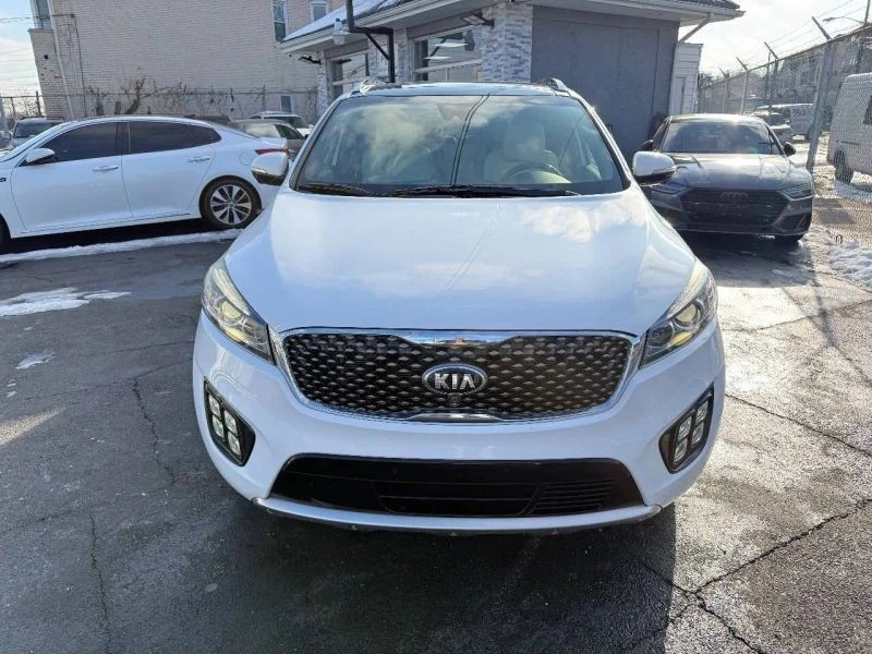 2017 Kia Sorento - Image 7 of 12