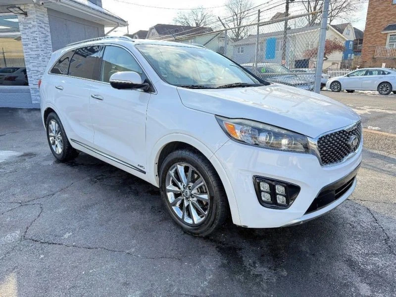 2017 Kia Sorento - Image 8 of 12
