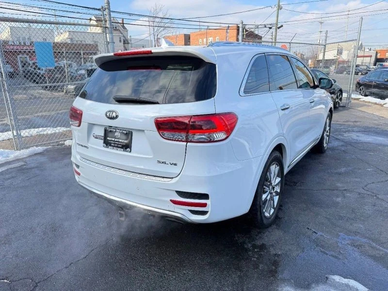 2017 Kia Sorento - Image 5 of 12