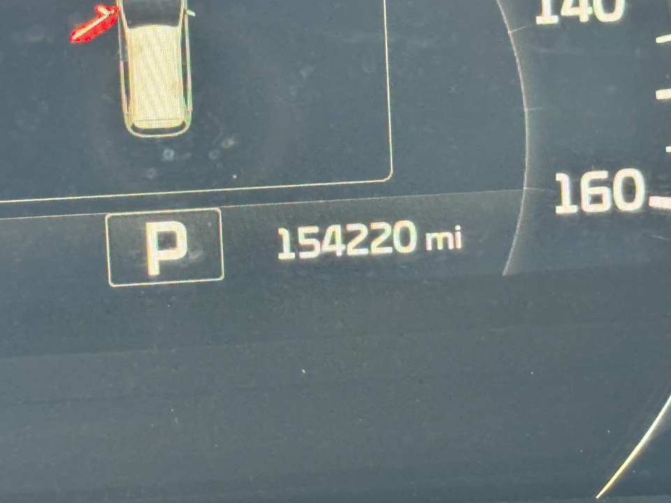 2017 Kia Sorento - Image 17 of 21