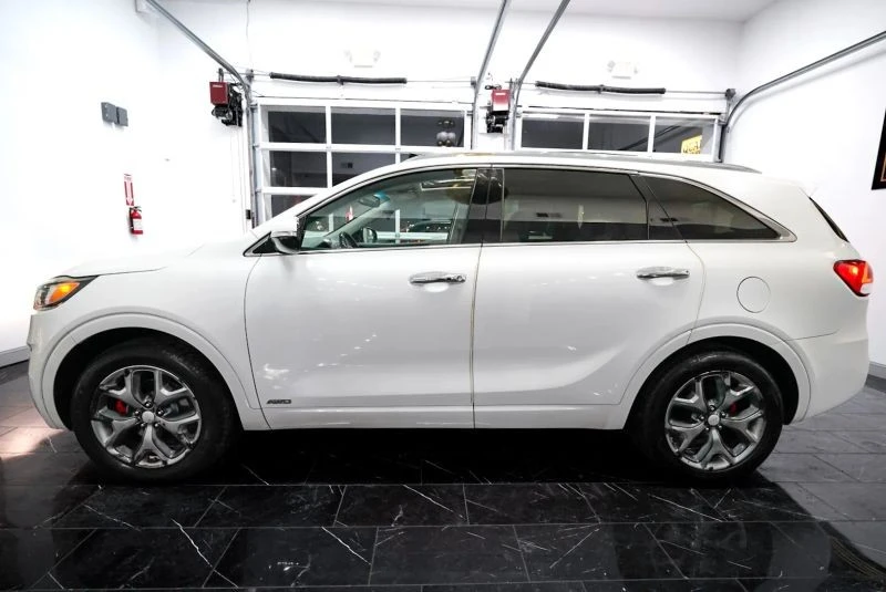 2017 Kia Sorento - Image 11 of 12