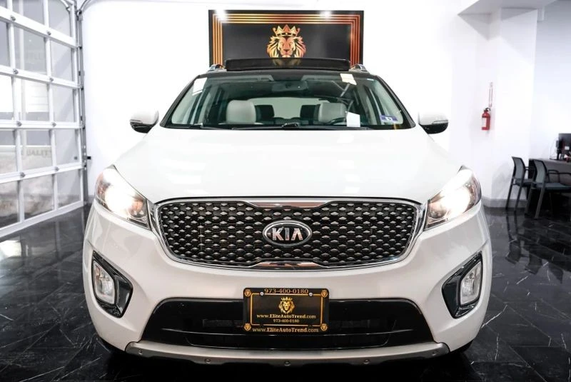 2017 Kia Sorento - Image 2 of 12