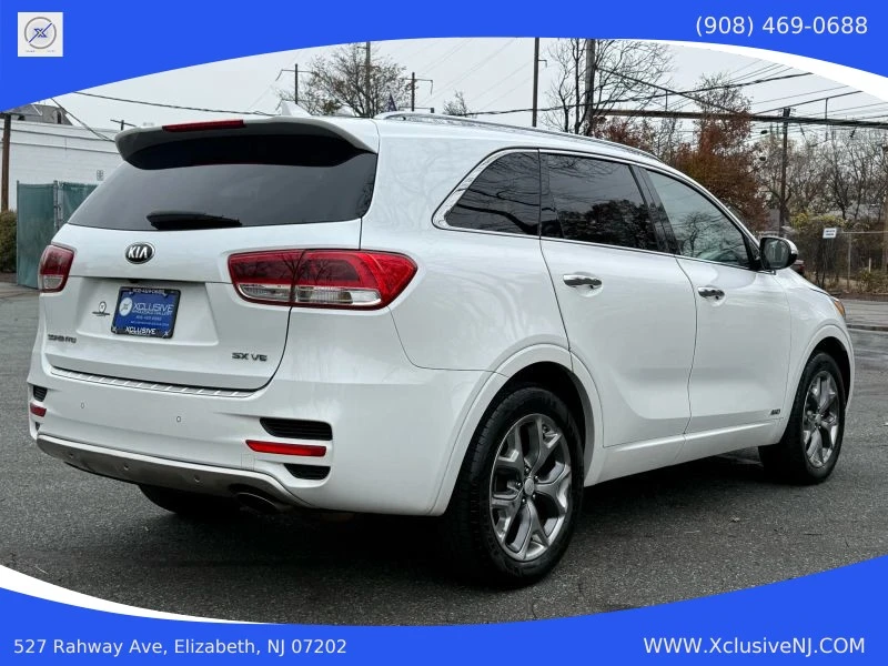 2017 Kia Sorento - Image 4 of 12