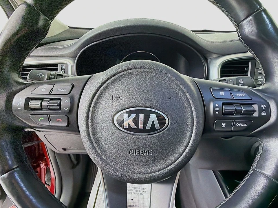 2017 Kia Sorento - Image 11 of 12