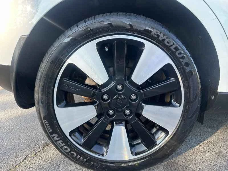 2017 Kia Soul - Image 8 of 13