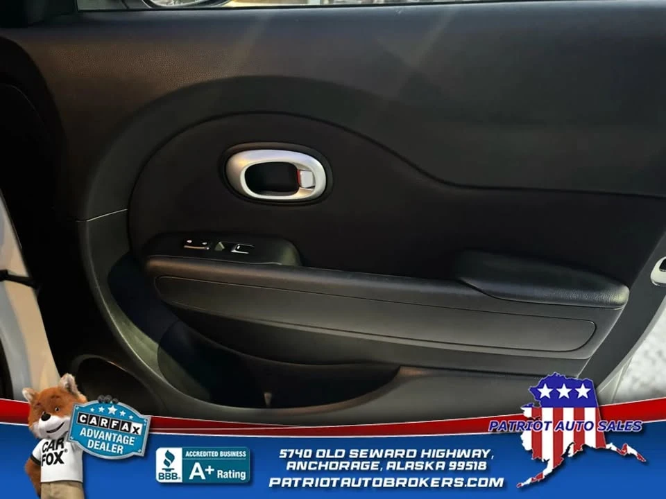 2017 Kia Soul - Image 15 of 20