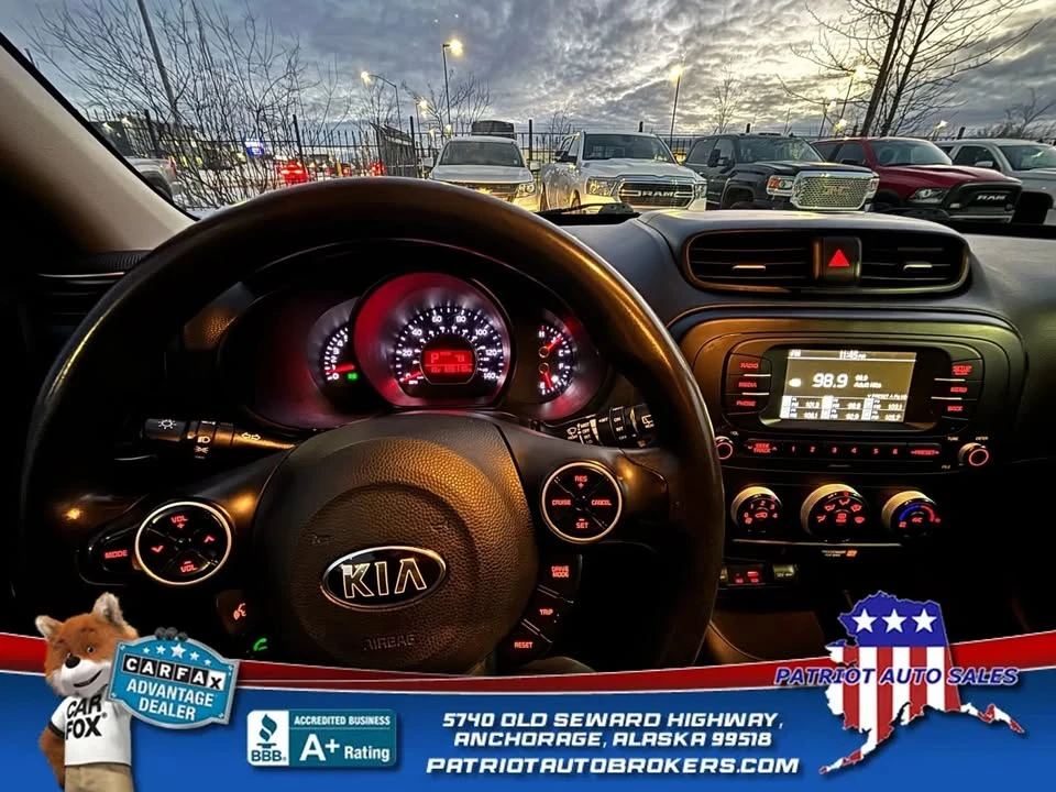 2017 Kia Soul - Image 16 of 20