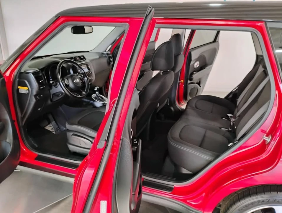 2017 Kia Soul - Image 7 of 19