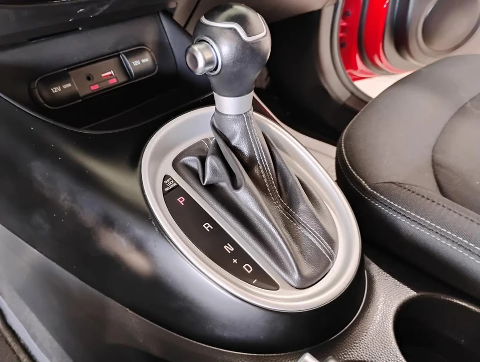 2017 Kia Soul - Image 18 of 19