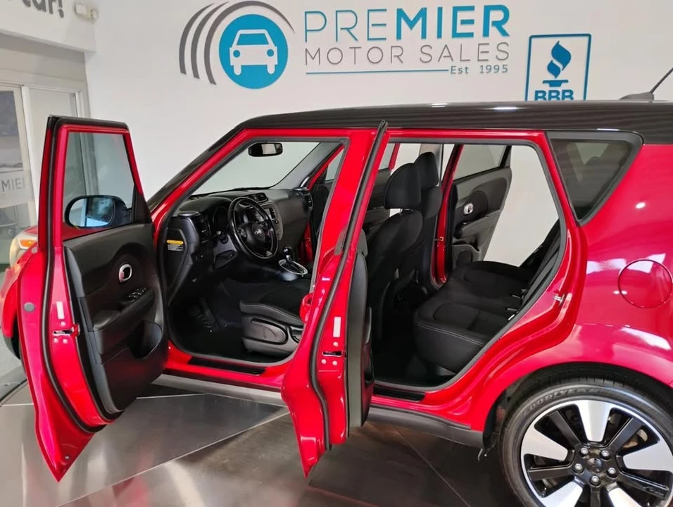 2017 Kia Soul - Image 6 of 19