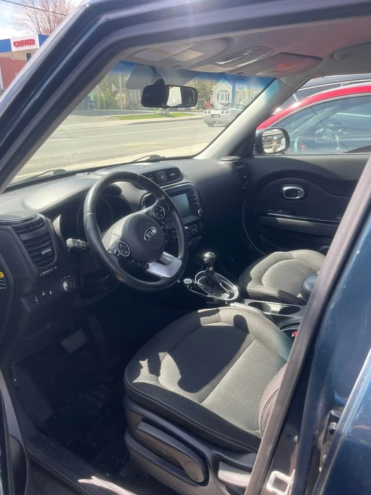 2017 Kia Soul - Image 12 of 14