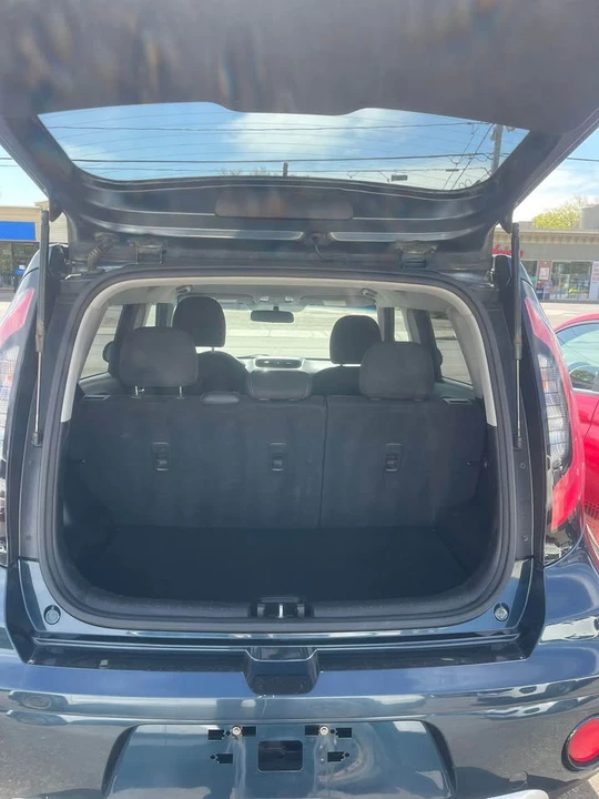 2017 Kia Soul - Image 9 of 14