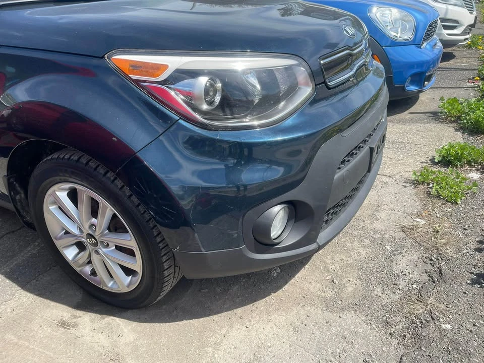 2017 Kia Soul - Image 8 of 14