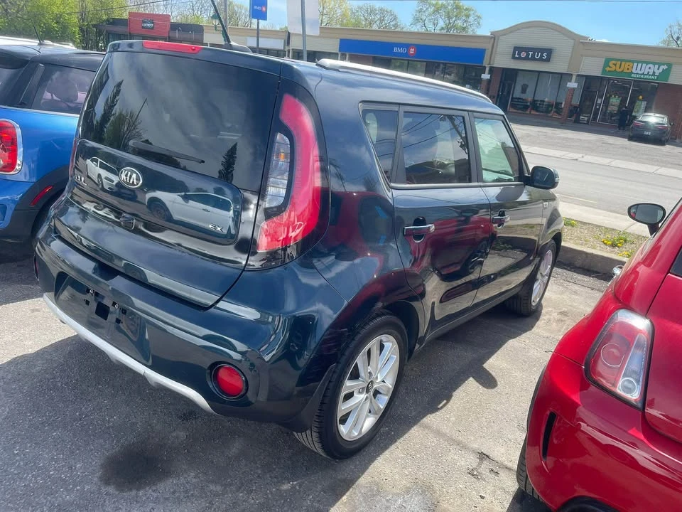 2017 Kia Soul - Image 6 of 14