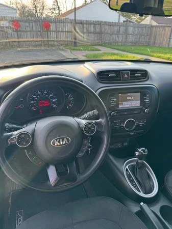 2017 Kia Soul - Image 13 of 15
