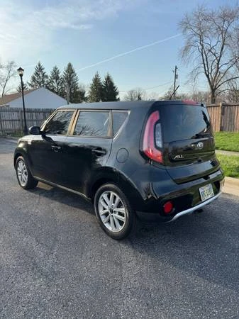 2017 Kia Soul - Image 6 of 15