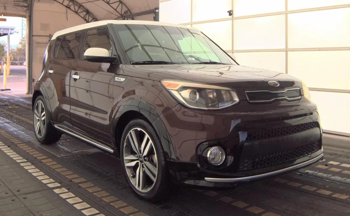 2017 Kia Soul - Image 3 of 13