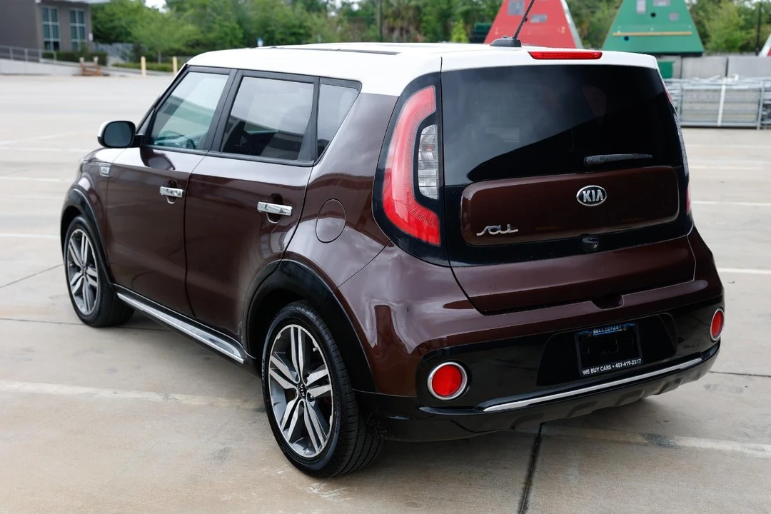 2017 Kia Soul - Image 5 of 21