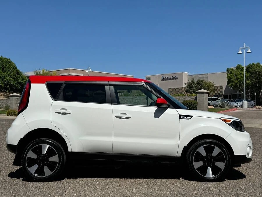 2017 Kia Soul - Image 4 of 16