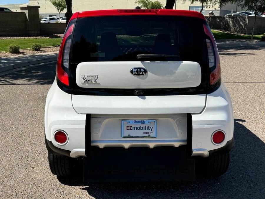 2017 Kia Soul - Image 3 of 16