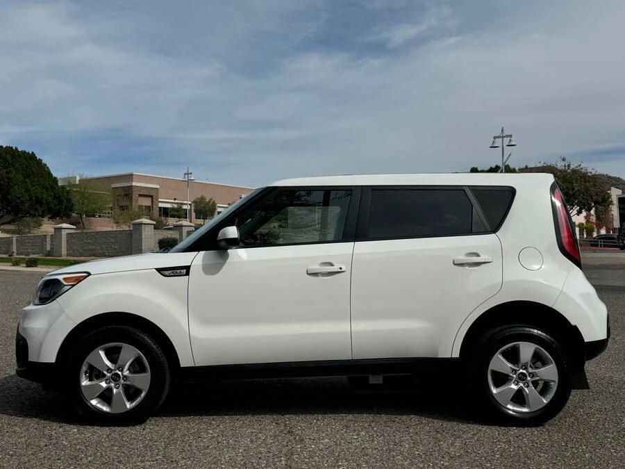 2017 Kia Soul - Image 13 of 16