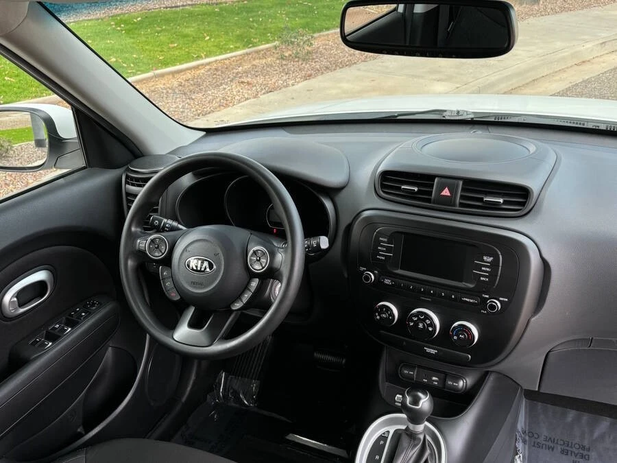 2017 Kia Soul - Image 7 of 16