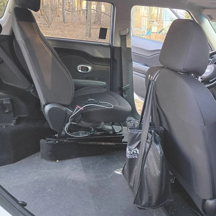 2017 Kia Soul - Image 4 of 16