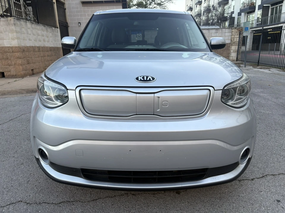 2017 Kia Soul - Image 2 of 21