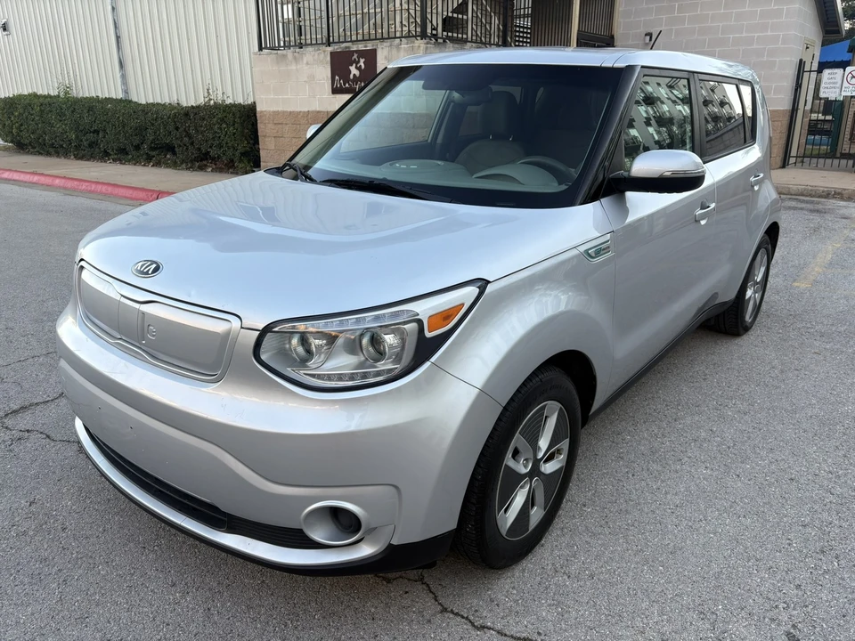 2017 Kia Soul - Image 4 of 21