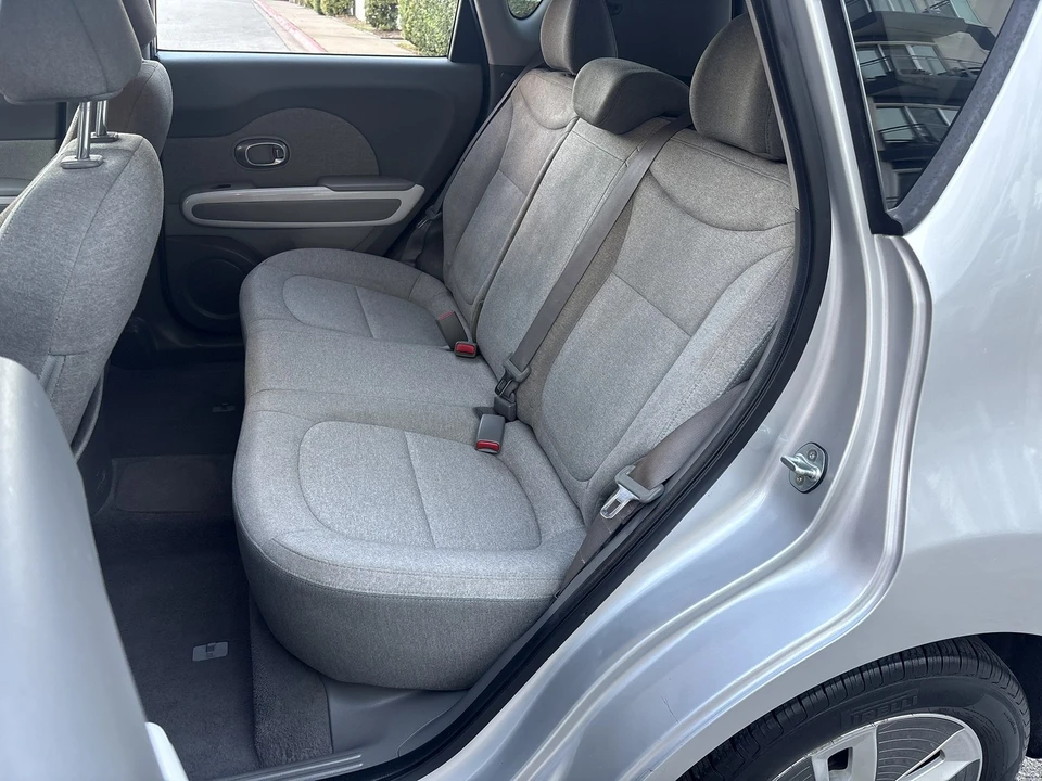 2017 Kia Soul - Image 21 of 21