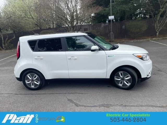 2017 Kia Soul - Image 12 of 21