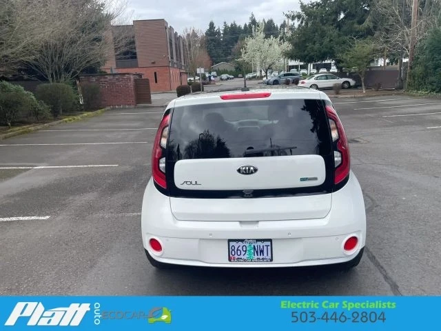 2017 Kia Soul - Image 8 of 21
