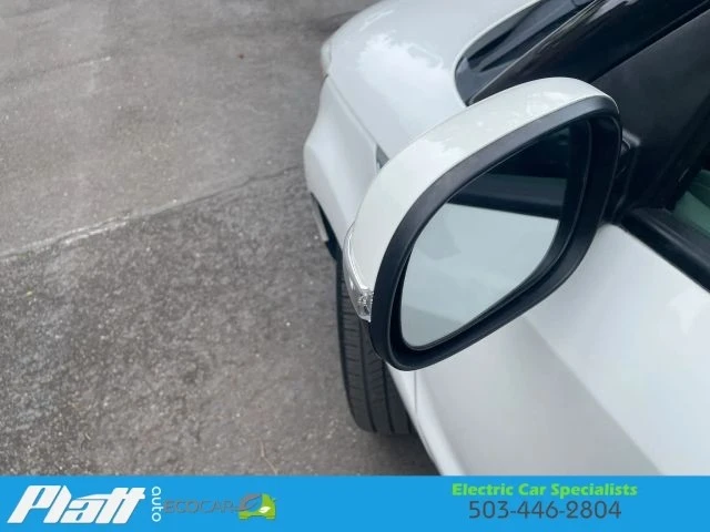 2017 Kia Soul - Image 17 of 21